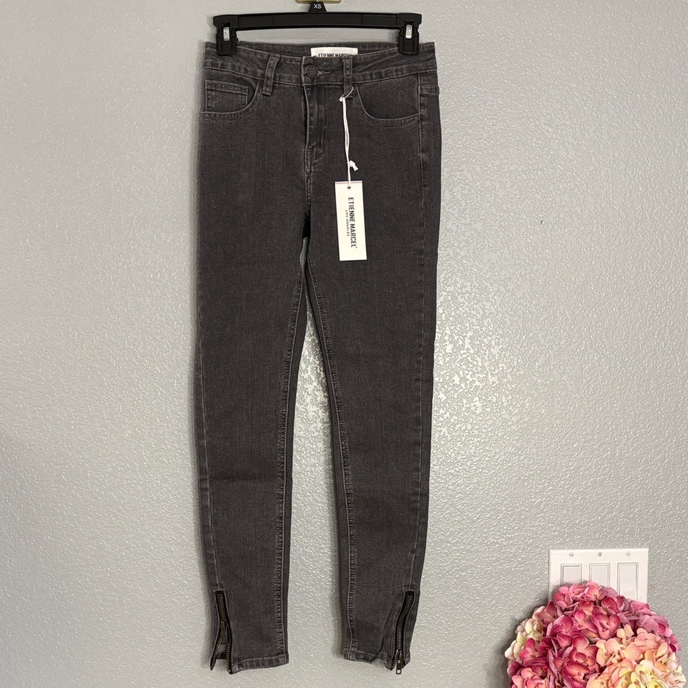Etienne Marcel Women's Gray Skinny Jeans